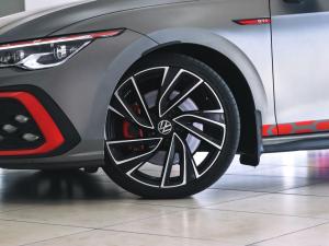 Volkswagen Golf GTI - Image 2