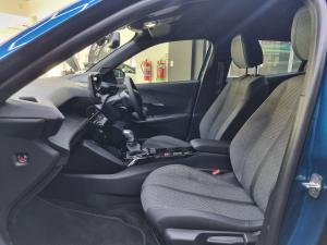 Peugeot 2008 1.2T Allure - Image 9