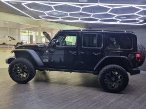 Jeep Wrangler Unlimited 2.0T Sahara - Image 2