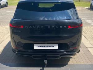 Land Rover Range Rover Sport D350 Dynamic HSE - Image 11