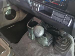Toyota Land Cruiser 79 4.5D-4D V8 double cab LX - Image 23