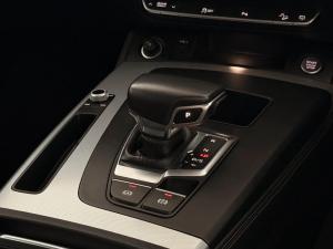 Audi Q5 40TDI quattro Advanced - Image 28