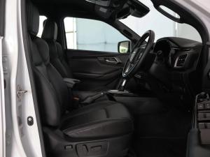 Isuzu D-Max 3.0TD double cab V-Cross 4x4 - Image 20