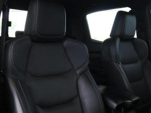 Isuzu D-Max 3.0TD double cab V-Cross 4x4 - Image 24