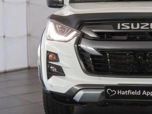 Isuzu D-Max 3.0TD double cab V-Cross 4x4 - Image 8