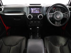 Jeep Wrangler Unlimited 3.6L Polar Edition - Image 22