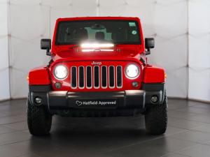 Jeep Wrangler Unlimited 3.6L Polar Edition - Image 5