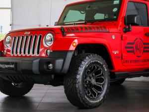 Jeep Wrangler Unlimited 3.6L Polar Edition - Image 8