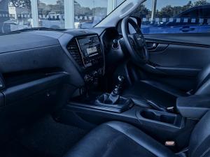 Isuzu D-Max 1.9TD double cab L 4x4 manual - Image 15