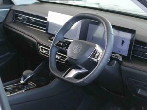 MG HS 2.0T Luxury - Image 12