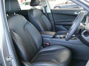 MG HS 2.0T Luxury - Image 14