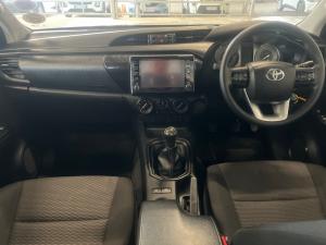 Toyota Hilux 2.4GD-6 single cab Raider manual - Image 6