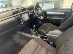 Toyota Hilux 2.4GD-6 single cab Raider manual - Image 7