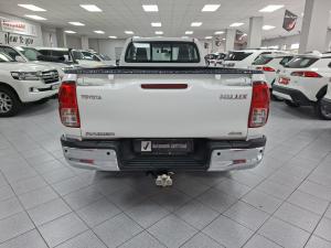 Toyota Hilux 2.4GD-6 single cab 4x4 Raider manual - Image 5