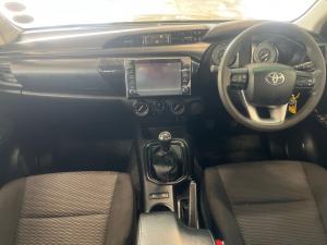 Toyota Hilux 2.4GD-6 single cab Raider manual - Image 6