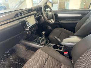 Toyota Hilux 2.4GD-6 single cab Raider manual - Image 7