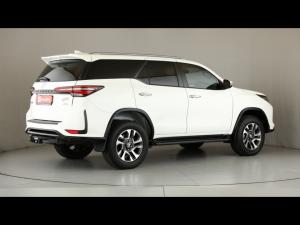 Toyota Fortuner 2.4GD-6 4x4 - Image 2