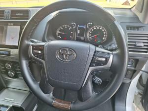 Toyota Land Cruiser Prado 2.8GD VX-L - Image 8