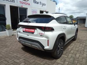 Toyota Starlet Cross 1.5 XR auto - Image 2