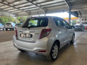 Toyota Yaris 5-door 1.3 XS - Image 2