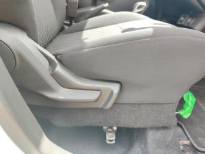 Toyota Vitz 1.0 XR auto - Image 18