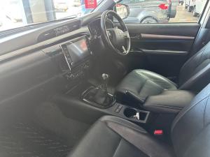 Toyota Hilux 2.8GD-6 double cab Legend manual - Image 7