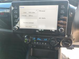 Toyota Hilux 2.8GD-6 double cab 4x4 Legend 55 - Image 15