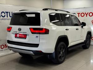 Toyota Land Cruiser 300 3.5T GR-Sport - Image 2