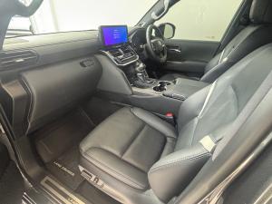 Toyota Land Cruiser 300 3.3D GR-Sport - Image 7