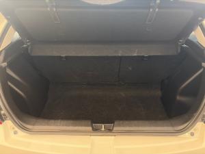 Toyota Starlet 1.4 Xi - Image 13