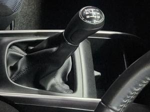 Toyota Starlet 1.4 XR - Image 9