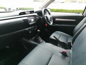 Toyota Hilux 2.0 single cab S (aircon) - Image 7