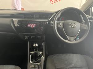 Toyota Corolla Quest 1.8 Plus manual - Image 6