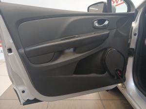 Renault Clio 66kW turbo Authentique - Image 23