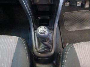 Suzuki Swift 1.4 SE - Image 11