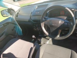 Isuzu D-MAX 250C Fleetside S/C - Image 6