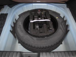 Volkswagen Polo 1.6 - Image 9