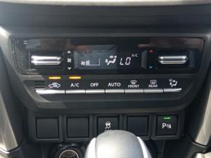 Toyota Urban Cruiser 1.5 XR automatic - Image 14