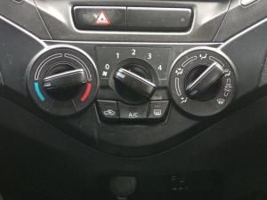 Toyota Starlet 1.4 Xi - Image 14