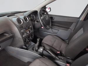 Ford Ikon 1.6 Ambiente - Image 3