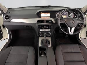 Mercedes-Benz C180 BE Avantgarde automatic - Image 10