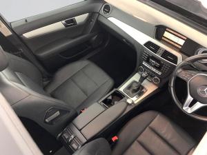 Mercedes-Benz C180 BE Avantgarde automatic - Image 12