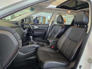 Nissan X Trail 2.5 Tekna 4X4 CVT 7S - Image 11