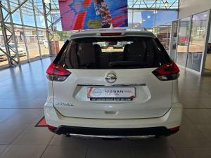 Nissan X Trail 2.5 Tekna 4X4 CVT 7S - Image 4