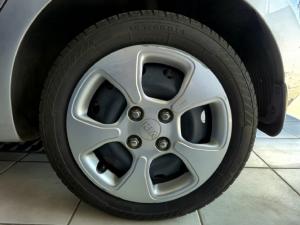 Kia Picanto 1.0 LX - Image 18