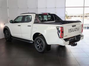 Isuzu D-Max 3.0TD double cab V-Cross - Image 11