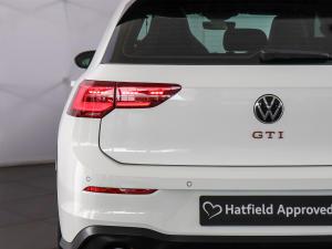 Volkswagen Golf GTI - Image 12