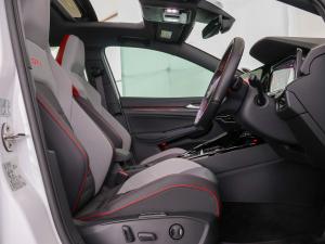 Volkswagen Golf GTI - Image 16