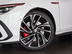 Volkswagen Golf GTI - Image 3
