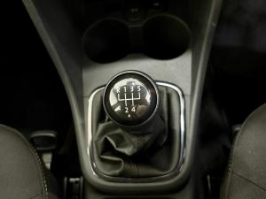 Volkswagen Polo Vivo hatch 1.4 Life - Image 4